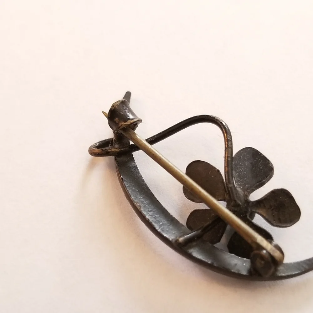 Antique honeymoon brooch crescent moon pin black vintage celestial floral - Picture 3 of 7
